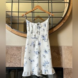 Abercrombie & Fitch - White & Blue Floral Dress w/ Scrunchie *NWT*